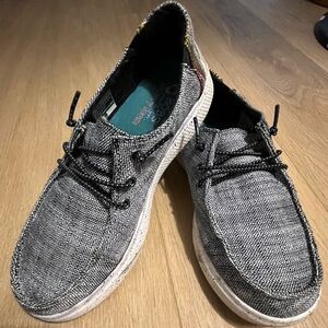 LIKE NEW BOBS from Skechers Slip-on Canvas Casual Shoes Women’s Size 9